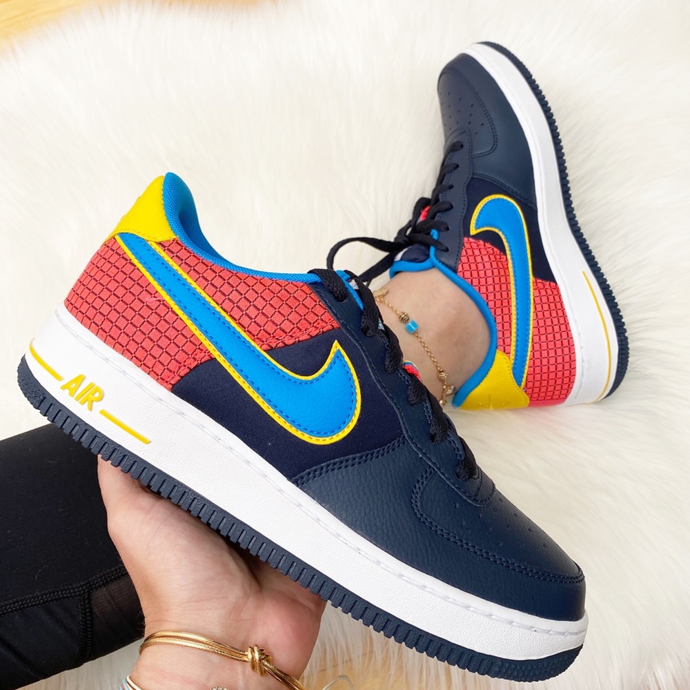 NIKE Air Force 1 Sneakers - Picture 6 of 11
